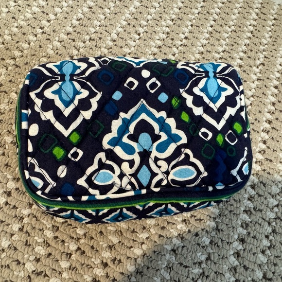 Vera Bradley Travel Jewlery Case - Picture 2 of 6